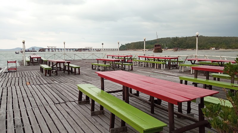 Kruvit Raft, photo from Google